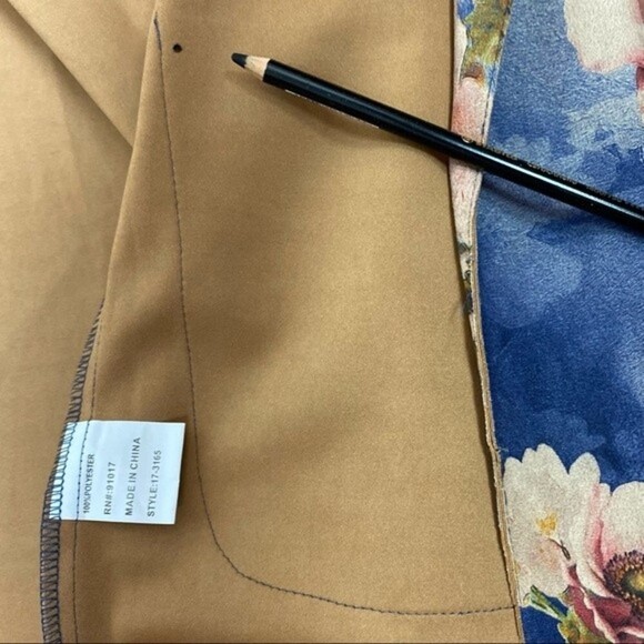 Solitaire floral jacket - Picture 8 of 8